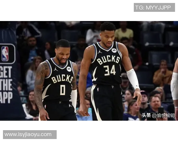 雄鹿巨头造访火箭，周日对决上演超级对决